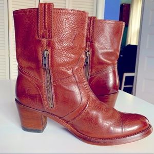 FRYE Jane Trapunto Bootie Size 9